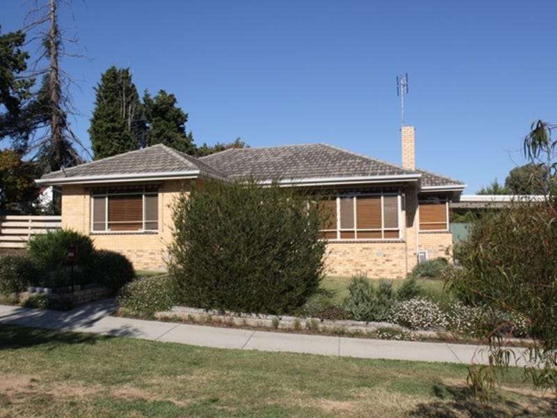 137 Rowan Street, Bendigo, Vic 3550 Property Details