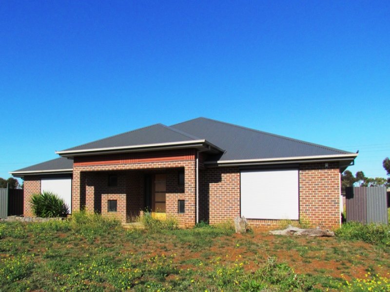 87 Killarney Drive, Melton, VIC 3337