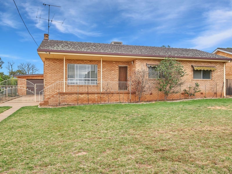 4 Cross Street, Junee, NSW 2663 Property Details