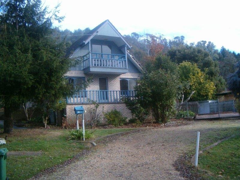 13 Bakers Gully Road, Bright, VIC 3741