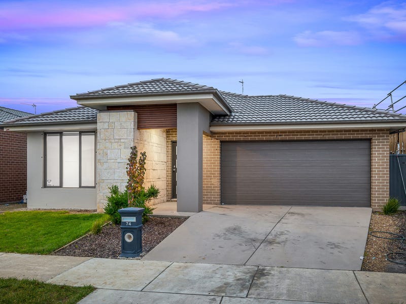 74 Lugano Avenue, Alfredton, Vic 3350 House for Sale