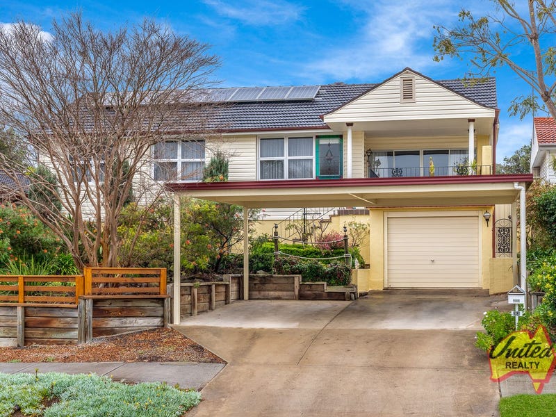 32 Macquarie Avenue, Camden, NSW 2570 Property Details