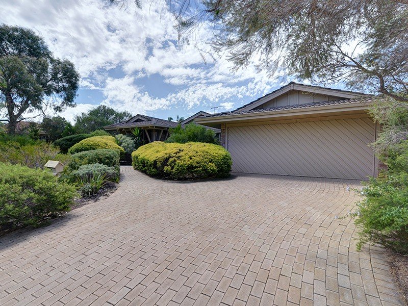 19 Quinault Loop, Joondalup, WA 6027