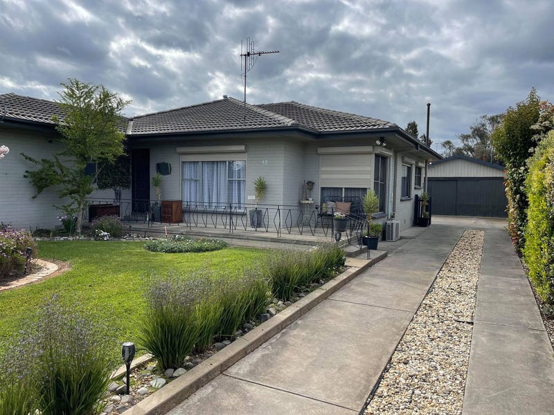 42 Emma Street, Mooroopna, Vic 3629 Property Details