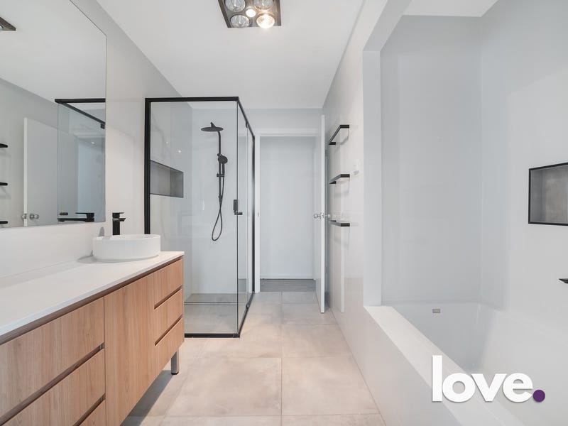 34 Brougham Avenue, Fennell Bay, NSW 2283