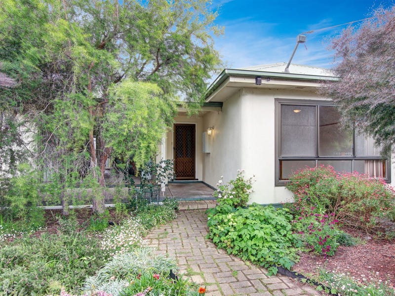 2 Little Avenue, Hamlyn Heights, VIC 3215