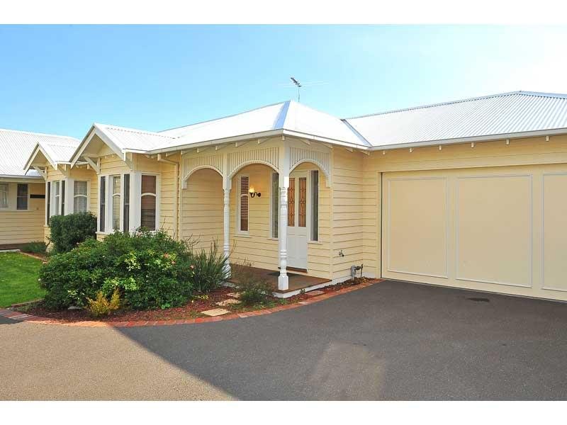 2/10 Collins Street, Mentone, VIC 3194