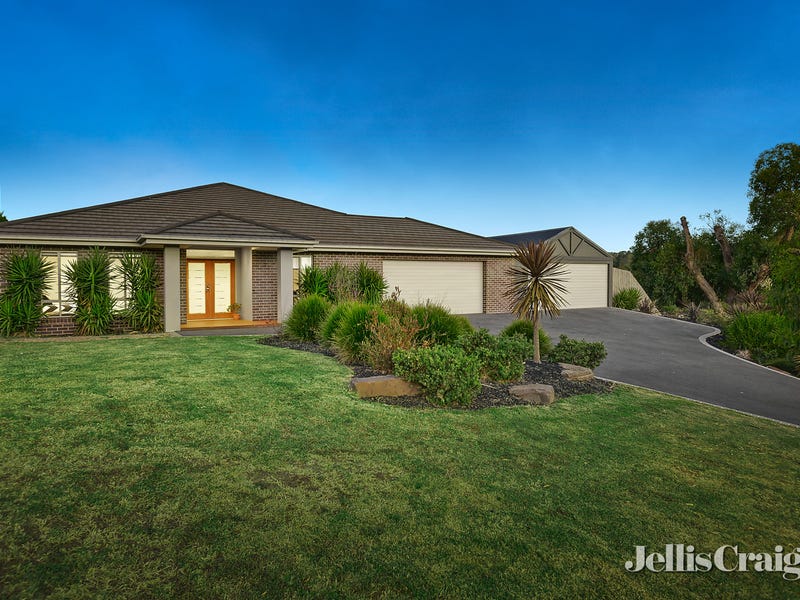 15 Bellbird Drive, Lilydale, Vic 3140 House for Sale