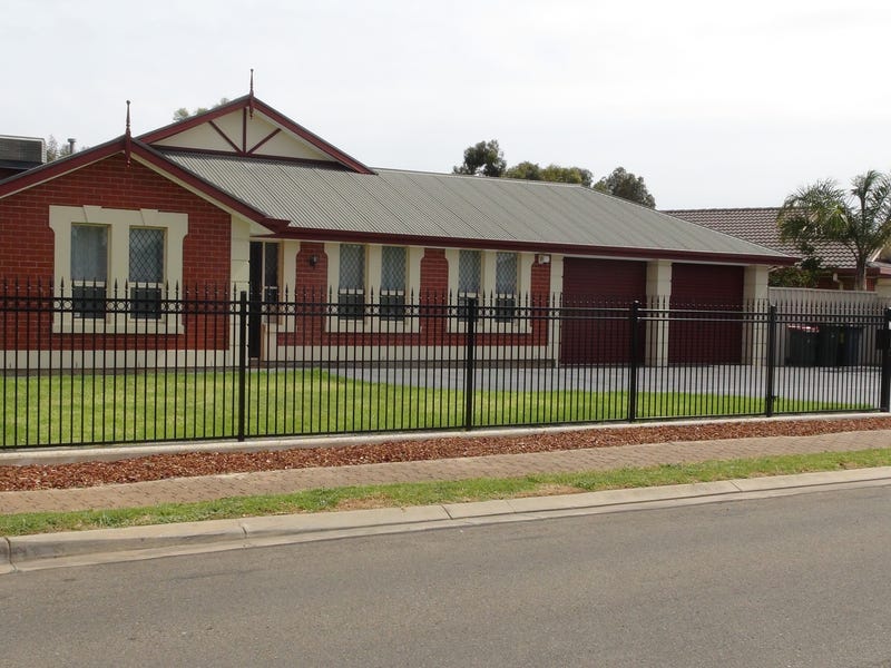 4 Lakeside Drive, Paralowie, SA 5108