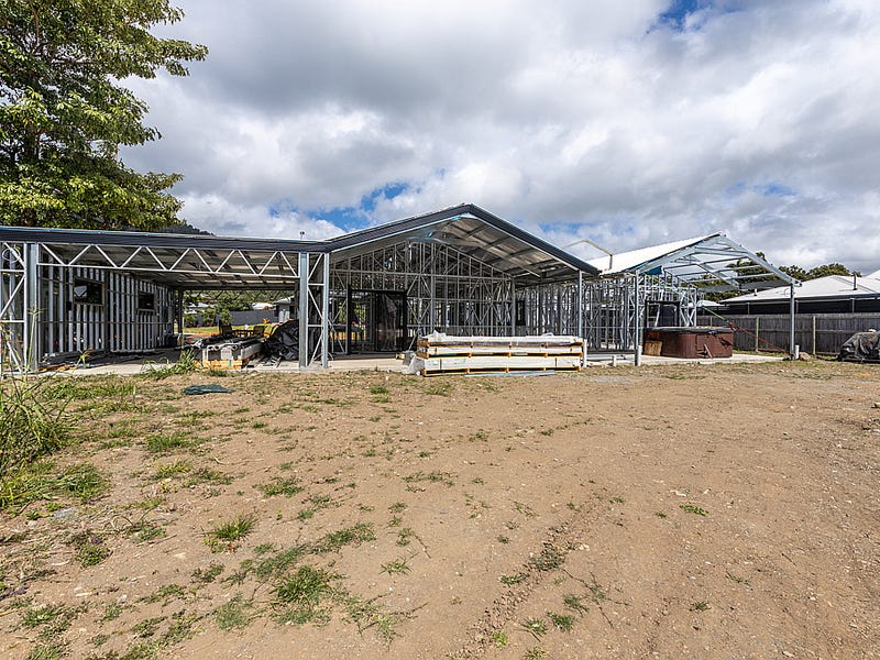 2 Homestead Place, Cannon Valley, QLD 4800