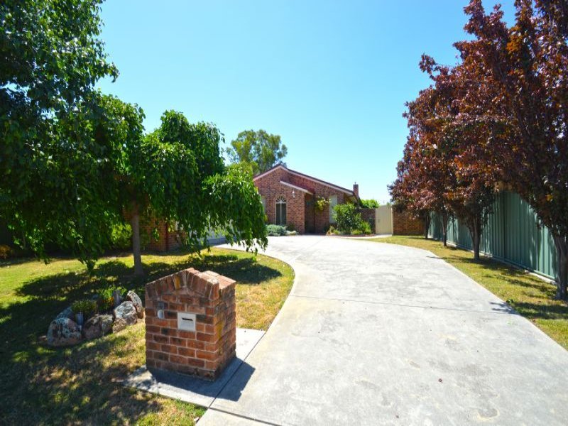 17 BILLABONG DRIVE, Wangaratta, Vic 3677 Property Details