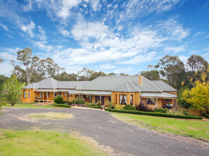 221 Comleroy Rd, Kurrajong, NSW 2758 Property Details