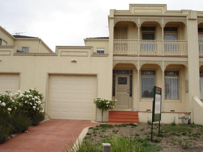 10 Catalina Court Point Cook Vic 3030