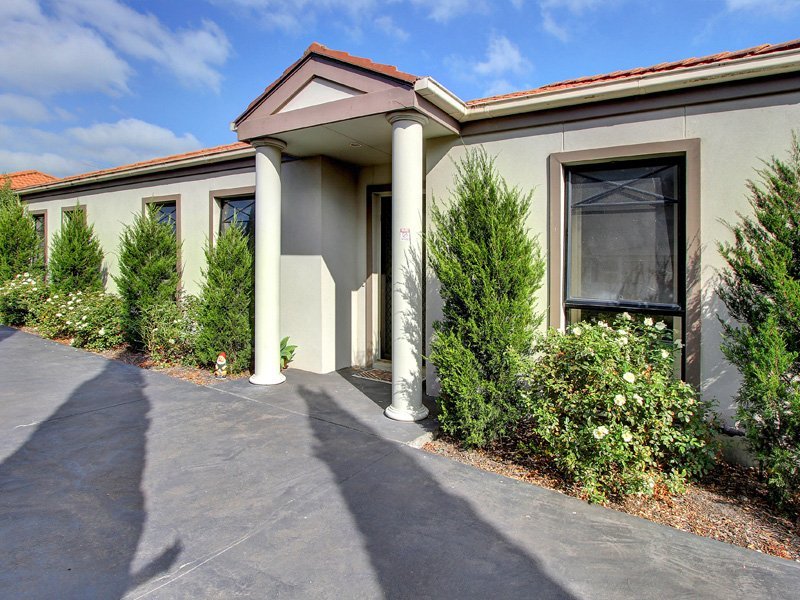 2/12 MacDonald Grove, Mornington, Vic 3931 Property Details