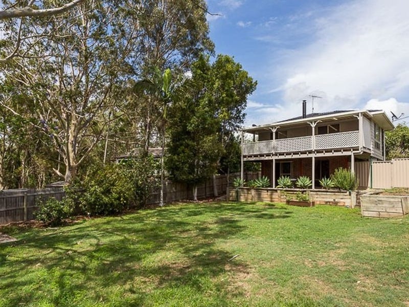 11 Wilkie Street, Redland Bay, QLD 4165