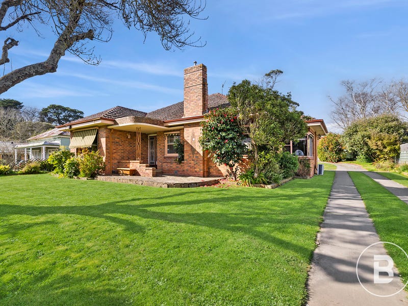 26 Street, Eureka, Vic 3350 House for Sale