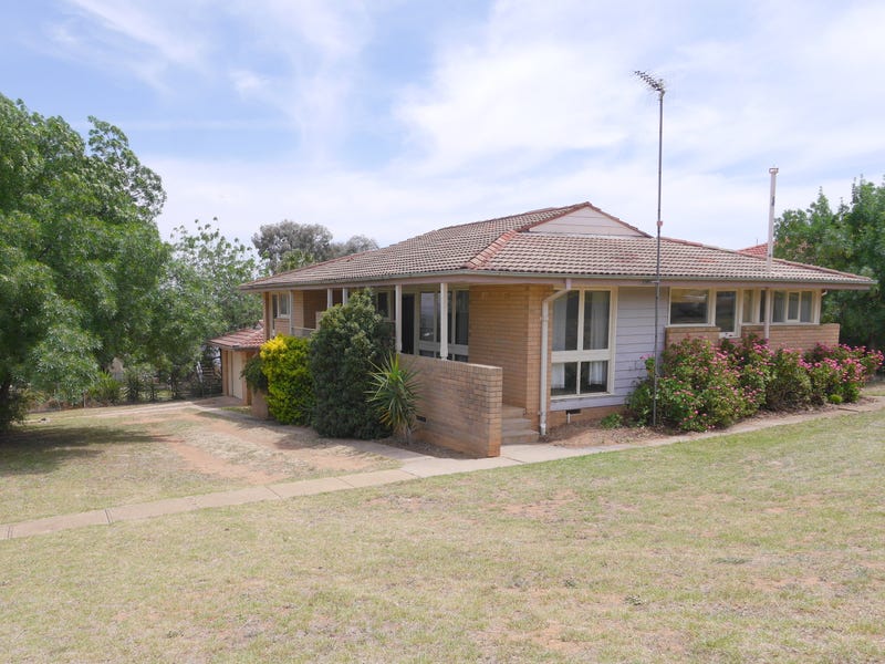 4 Karinya Street, Cowra, NSW 2794