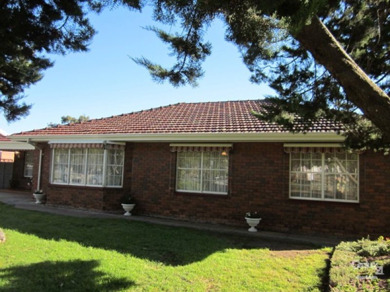 8 Vaucluse Cres, Bellevue Heights, SA 5050