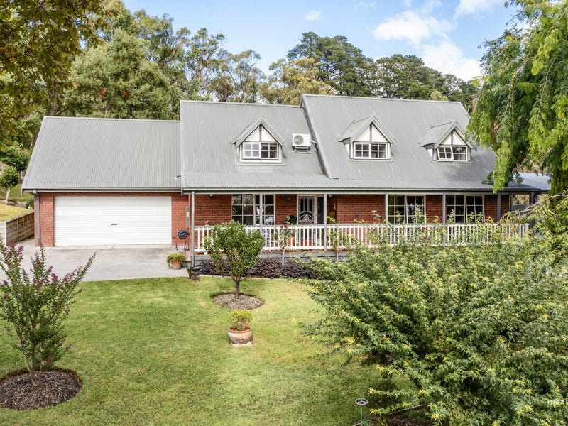 19 Paynes Road, Seville, Vic 3139 Property Details