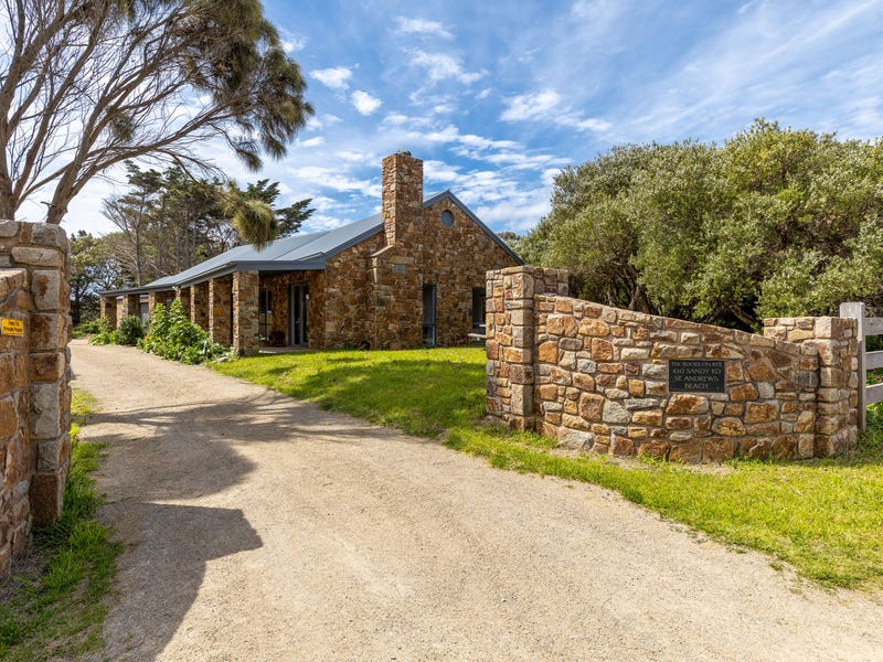 430 Sandy Road, St Andrews Beach, VIC 3941