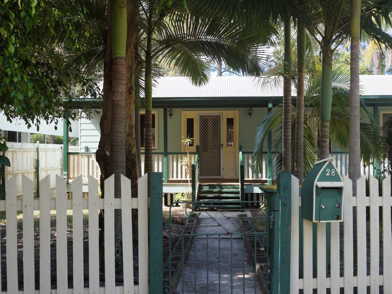 28 Kevin Street, Macleay Island, QLD 4184