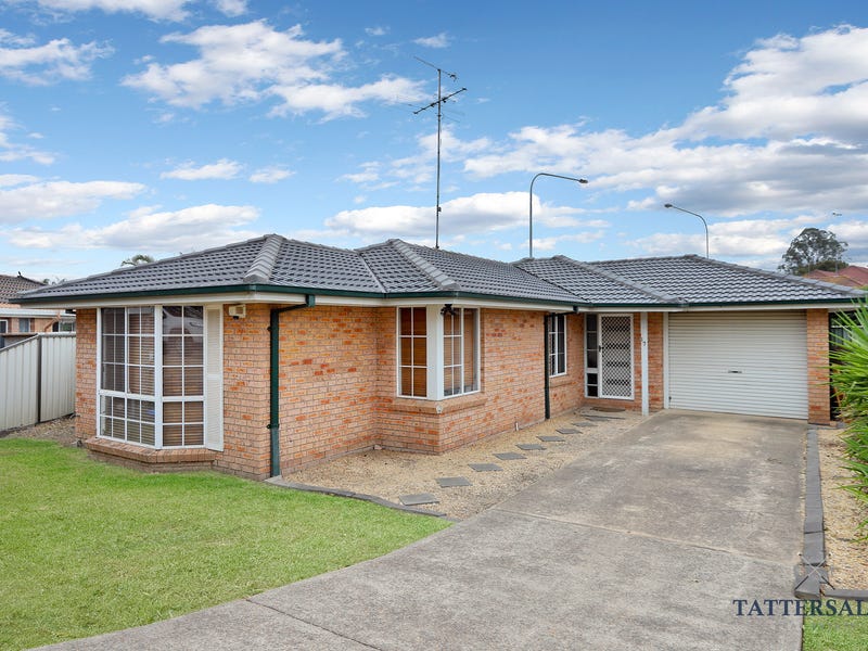17 Toomey Cres Quakers Hill Nsw 2763 Realestate Com Au