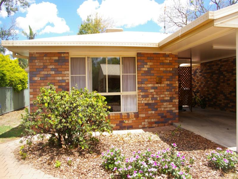4/42 Street, Goondiwindi, Qld 4390 Property Details