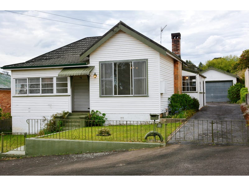 18 Waratah Street, Katoomba, NSW 2780 Property Details