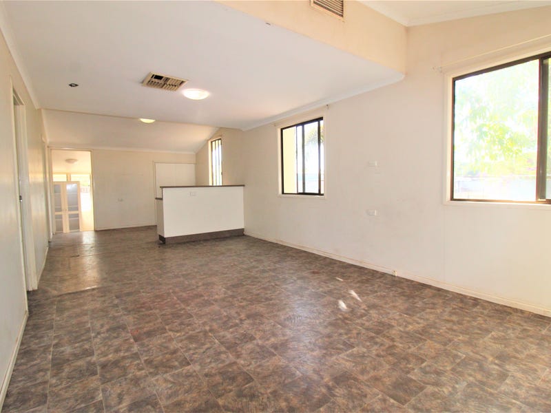 16 Hazel Street, Parkside, QLD 4825