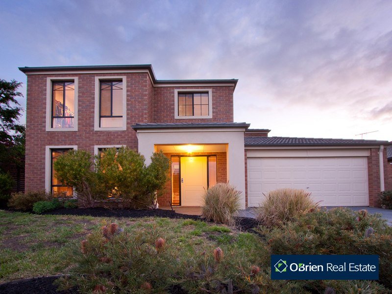 43 Hunt Club Boulevard, Cranbourne, Vic 3977 Property Details