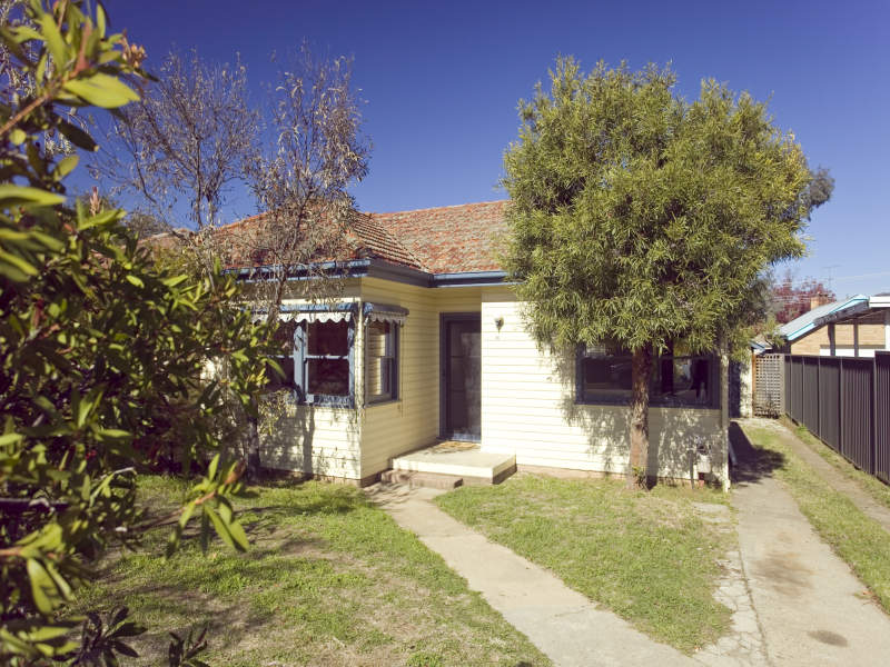 14 Bruce Street, Queanbeyan, NSW 2620 Property Details
