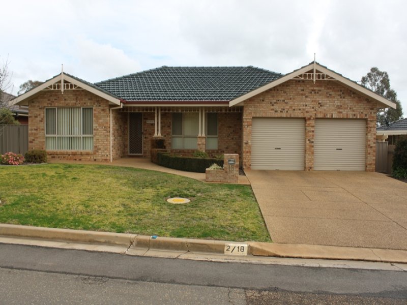 2/18 Bourkelands Drive, Bourkelands, NSW 2650