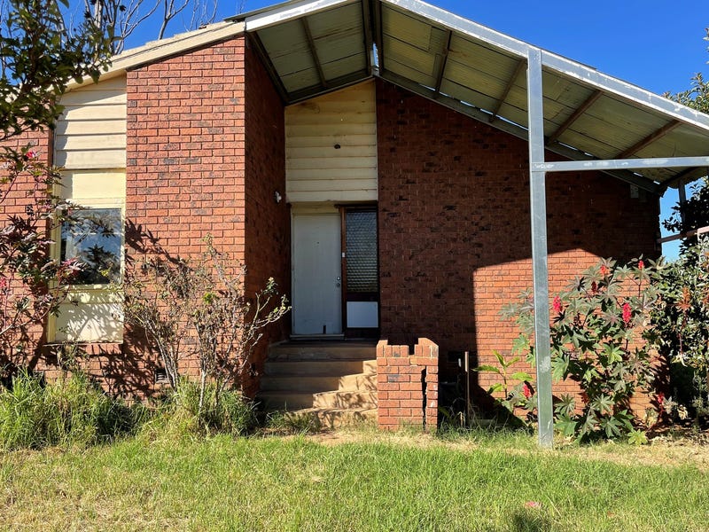 4 Hall Street, Condobolin, NSW 2877