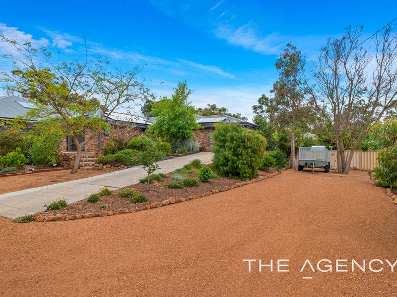 14 Anthony Street, Lesmurdie, WA 6076