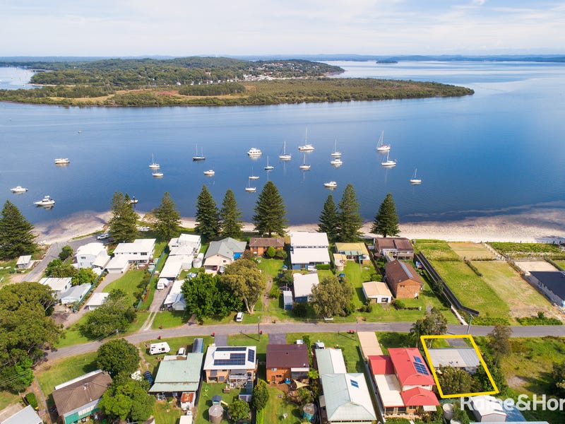 21 Albert Street, Taylors Beach, NSW 2316