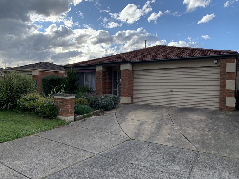 15 Mariner Close, Cranbourne North, VIC 3977