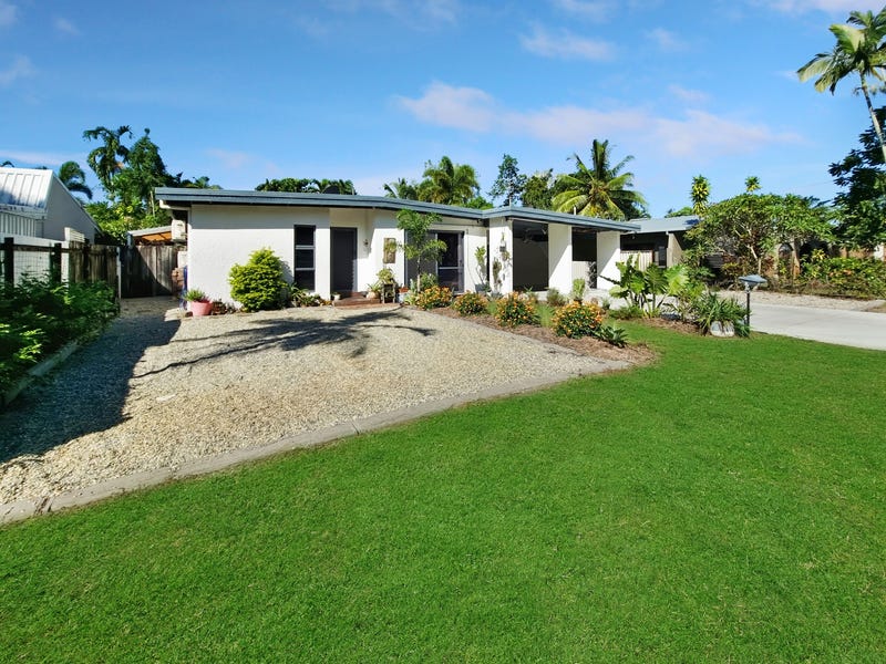 36 Bamboo Street, Holloways Beach, QLD 4878
