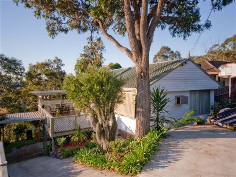 33 Lowry Street, Cardiff, NSW 2285