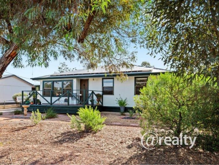 2 Barclay Street, Waikerie, SA 5330 House for Sale