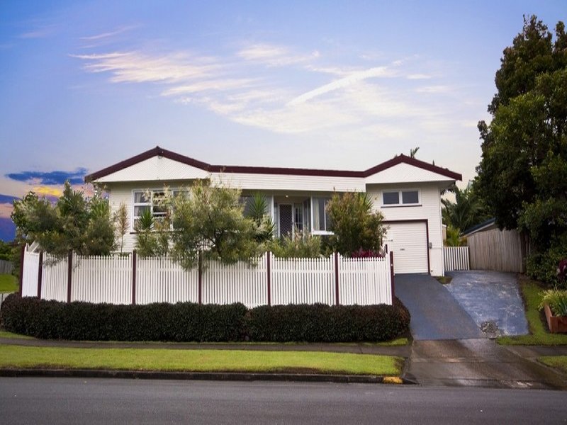 57 Central Street, Labrador, QLD 4215