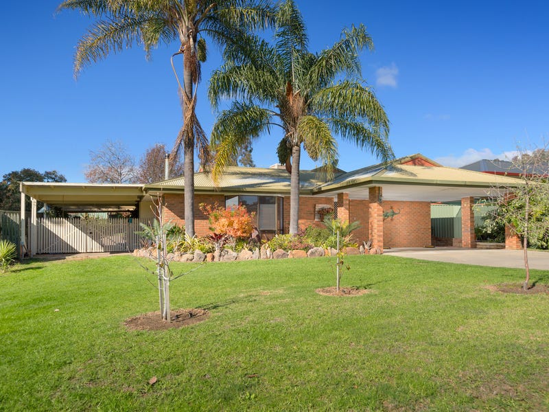 39 McCulloch Crescent, Wodonga, Vic 3690 Property Details
