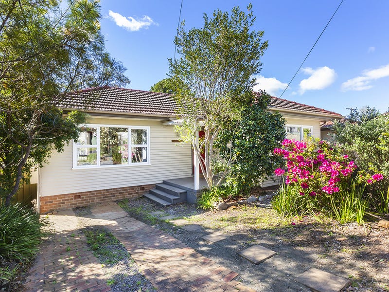 52 Russell Avenue, Valley Heights, NSW 2777