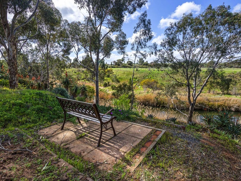 Sold Property Prices & Auction Results in Strathalbyn, SA 5255 (+1