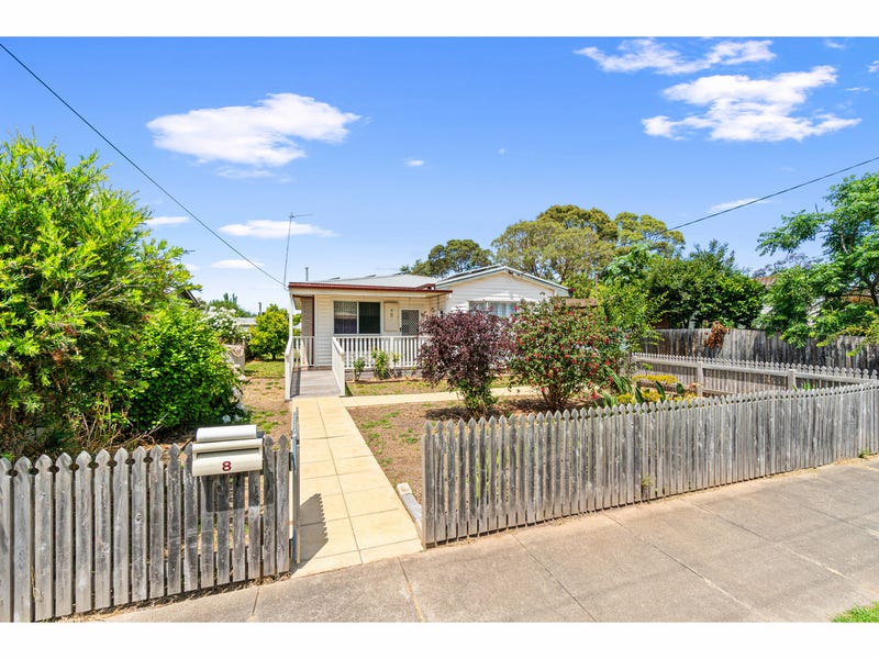 8 Cherry Place, Sale, Vic 3850 Property Details