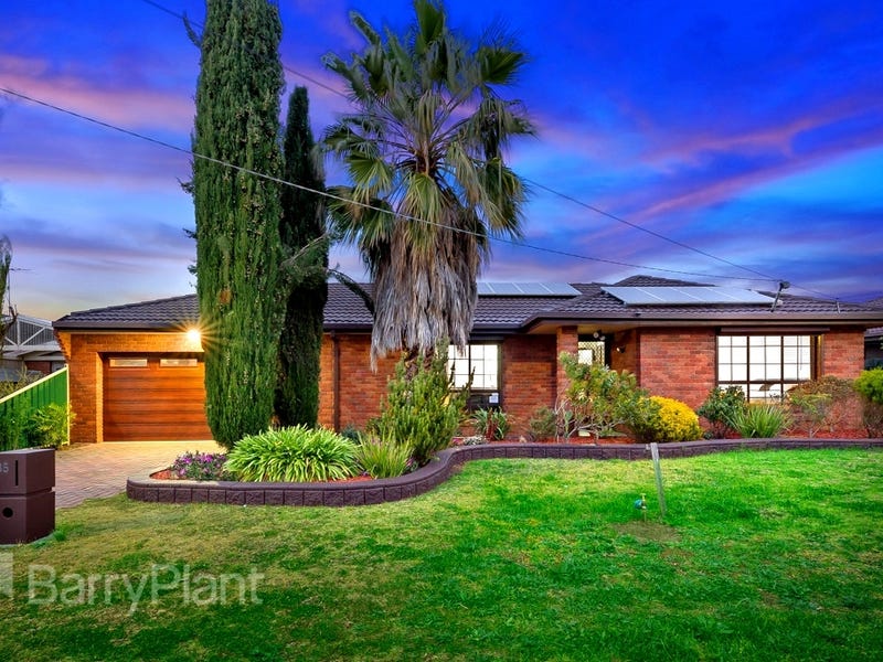 35 Kingdom Avenue, Kings Park, VIC 3021