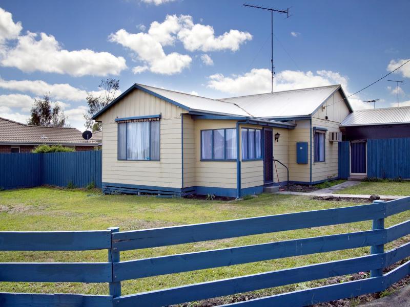 25 Kingsford Street, Moe, VIC 3825