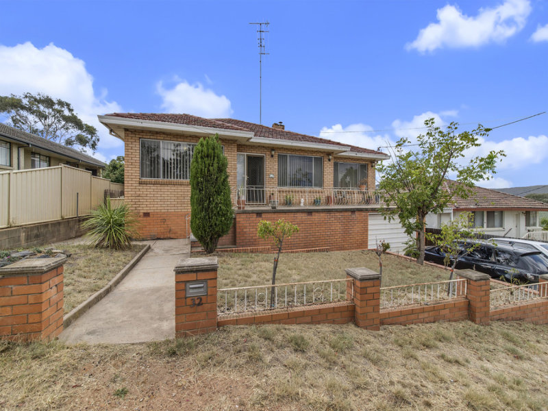 32 Gilmore Place, Queanbeyan West, NSW 2620