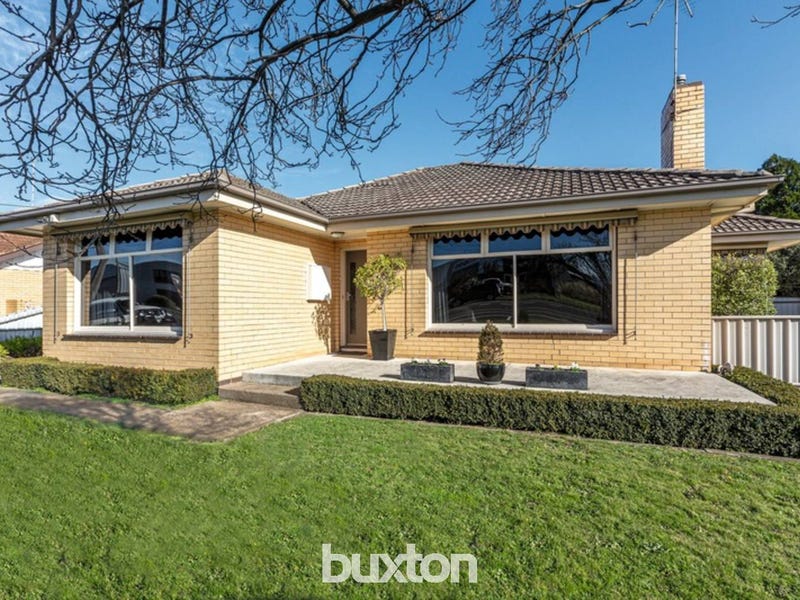 319 Dowling Street, Wendouree, Vic 3355 Property Details