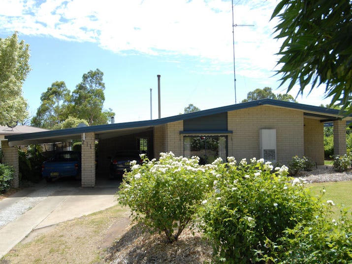 211 RIVER STREET, Deniliquin, NSW 2710 Property Details