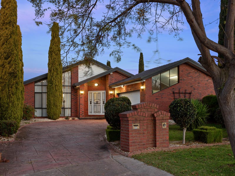 7 Benjamin Court, Sydenham, VIC 3037